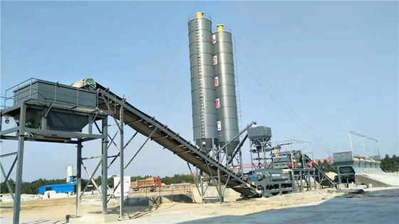 Aanleg van snelwegen Watergestabiliseerde grondmenginstallatie op locatie Menginstallatie